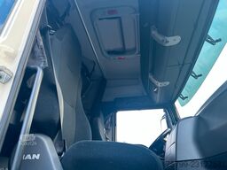 MAN 26.480 Abroller mit HMF 2620 Kran 6x2