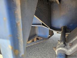 RENDERS 3 AXLE FLATBED | STEERING 2 AXLES | 1.10 MTR HI...