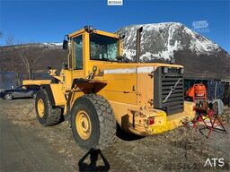Volvo L90D wheel loader w/ LED lights, folding wing setu