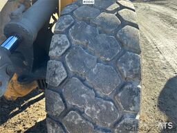 Volvo L90D wheel loader w/ LED lights, folding wing setu