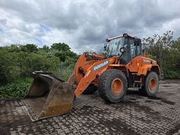 DOOSAN DL200-3 mit Waage