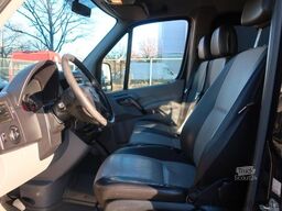 VOLKSWAGEN Crafter Kombi 35 mittel L2H1/Klima/AHK/FN: 197