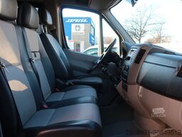 VOLKSWAGEN Crafter Kombi 35 mittel L2H1/Klima/AHK/FN: 197