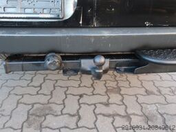 VOLKSWAGEN Crafter Kombi 35 mittel L2H1/Klima/AHK/FN: 197