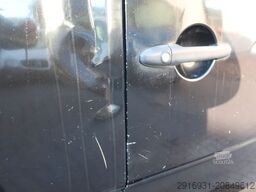 VOLKSWAGEN Crafter Kombi 35 mittel L2H1/Klima/AHK/FN: 197