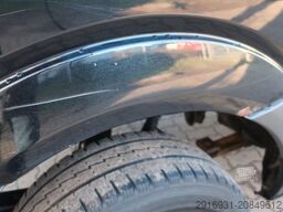 VOLKSWAGEN Crafter Kombi 35 mittel L2H1/Klima/AHK/FN: 197