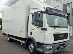 MAN TGL 8.180 4x2 BL 3-Sitzer Koffer Türen + Treppe