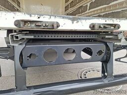 MAN TGL 8.180 4x2 BL 3-Sitzer Koffer Türen + Treppe