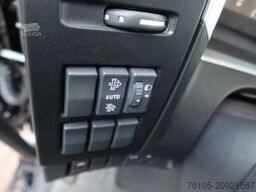 Renault D240 Bak met deuren + Klep 2.000 kg. Automaat. ...