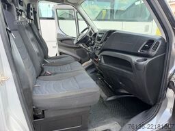 IVECO Daily Kasten AHK 3.5t L2H2 3 Sitzer