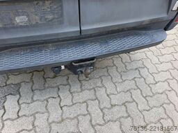 IVECO Daily Kasten AHK 3.5t L2H2 3 Sitzer