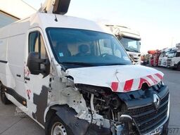 RENAULT MASTER  VERSALIFT ETL-32-125