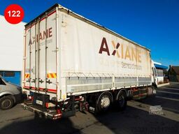 RENAULT D 26 WIDE SLEEPER CAB GLOBAL CAB