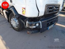 RENAULT D 26 WIDE SLEEPER CAB GLOBAL CAB