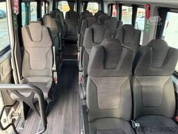 VOLKSWAGEN Crafter 17-Sitzer + 5 Stehplätze, neues Modell