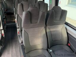VOLKSWAGEN Crafter 17-Sitzer + 5 Stehplätze, neues Modell