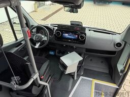 MERCEDES-BENZ 519 CDI CITY Heckniederflur , 33 Personen