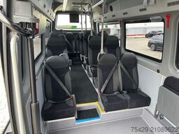 MERCEDES-BENZ 519 CDI CITY Mittelniederflur , 33 Personen