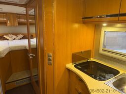 PHOENIX Maxi Liner 7800 L Längsbetten und Hubbett