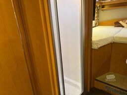 PHOENIX Maxi Liner 7800 L Längsbetten und Hubbett