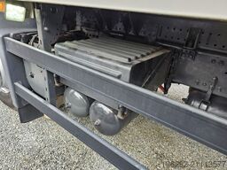 VOLVO FM330 6x2 FRIGOBLOCK Multizone Lenk u. L