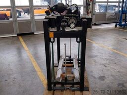 Kinshofer Palettenzange / Zange KM 332 V - 1100