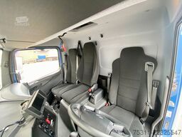 MERCEDES-BENZ Atego 818 4,35mKoffer*LBW+Tür*3Sitze*AC*Automati