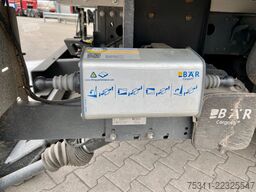 MERCEDES-BENZ Atego 818 4,35mKoffer*LBW+Tür*3Sitze*AC*Automati