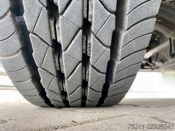 MERCEDES-BENZ Atego 818 4,35mKoffer*LBW+Tür*3Sitze*AC*Automati