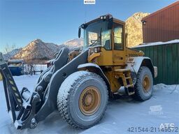 Volvo L90E wheel loader. Recently certified
