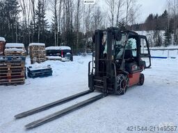 Nissan FD 02A200 Forklift