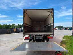 Scania P 370 6x2*4 RETARDER / BOX L=8522 mm