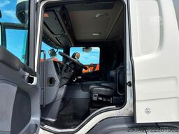 Scania P 370 6x2*4 RETARDER / BOX L=8522 mm