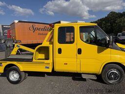 Iveco Daily 65C15 Abschleppwagen Haken Doka