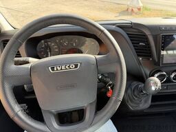 Iveco Daily 65C15 Abschleppwagen Haken Doka