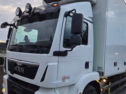 MAN TGM box truck with refrigeration/freezer unit and