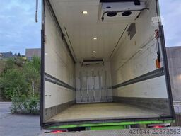 MAN TGM box truck with refrigeration/freezer unit and
