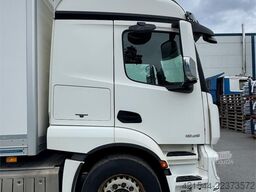 Mercedes-Benz Actros 1835 4x2 box truck - Full side opening