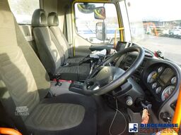 DAF LF 55.220 4x2 RHD gritter / snow plough