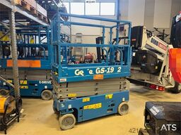 Genie GS-1932 Scissor Lift – only 67 hours!