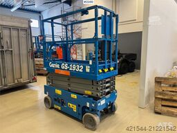 Genie GS-1932 Scissor Lift – only 95 hours!