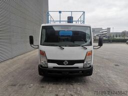 Nissan Cabstar Cabstar 35.13 - Weiss SF 10 - 400 KG Ca...