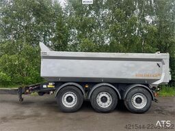 Maur Triple-Axle Trailer – Needs Repair