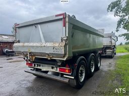 Maur Triple-Axle Trailer – Needs Repair