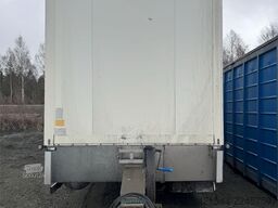 Schmitz Cargobull 2-axle box trailer with Carrier refrigeration unit