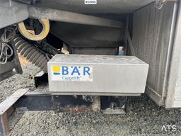 Schmitz Cargobull 2-axle box trailer with Carrier refrigeration unit