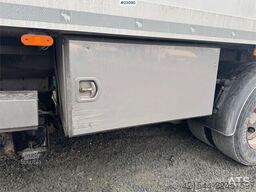 Schmitz Cargobull 2-axle box trailer with Carrier refrigeration unit