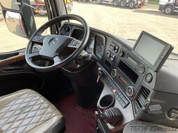 Mercedes-Benz Arocs 3263 8x4 Euro 6 Hiab 37 Tonmeter laadkraa...