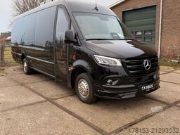 Mercedes-Benz Sprinter 519 Luxury Line Minibus