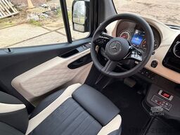 Mercedes-Benz Sprinter 519 Luxury Line Minibus